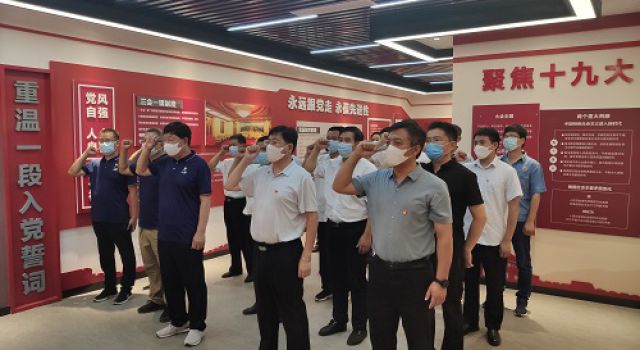 濟(jì)高項(xiàng)目辦、總監(jiān)辦聯(lián)合組織各參建單位參觀辛銳紀(jì)念館，開展黨建活動(dòng)