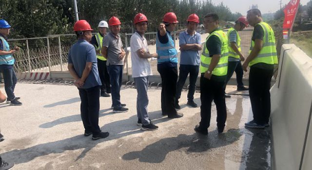 改建辦、質(zhì)監(jiān)站聯(lián)合組織對膠海線進(jìn)行檢查