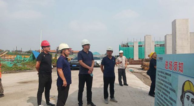 淄博市城建互通立交橋工程總監(jiān)辦組織對張辛路立交橋進行9月份工地檢查
