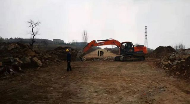 206國(guó)道至文峰山工程項(xiàng)目路面工程順利完工