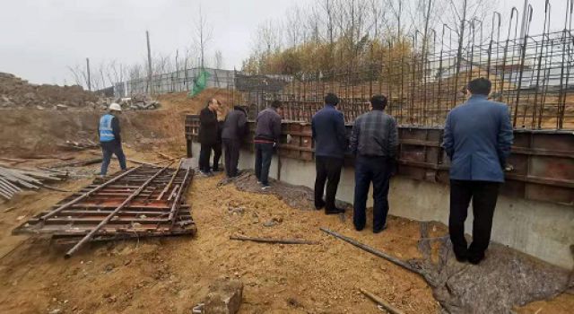 黃墩鎮(zhèn)“四好農村公路”監(jiān)理組迎接嵐山區(qū)交通運輸局安全、質量專項督查