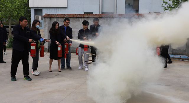 未雨綢繆、增強安全意識----公司組織員工開展安全、消防演練