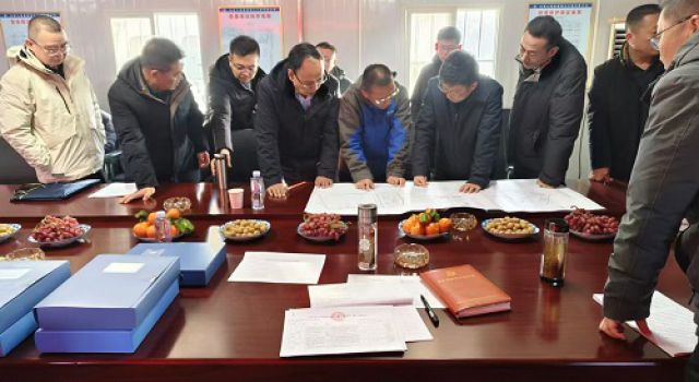 寧夏公路管理中心對(duì)國(guó)道629線中衛(wèi)至下小河段公路工程項(xiàng)目進(jìn)行年終考核檢查